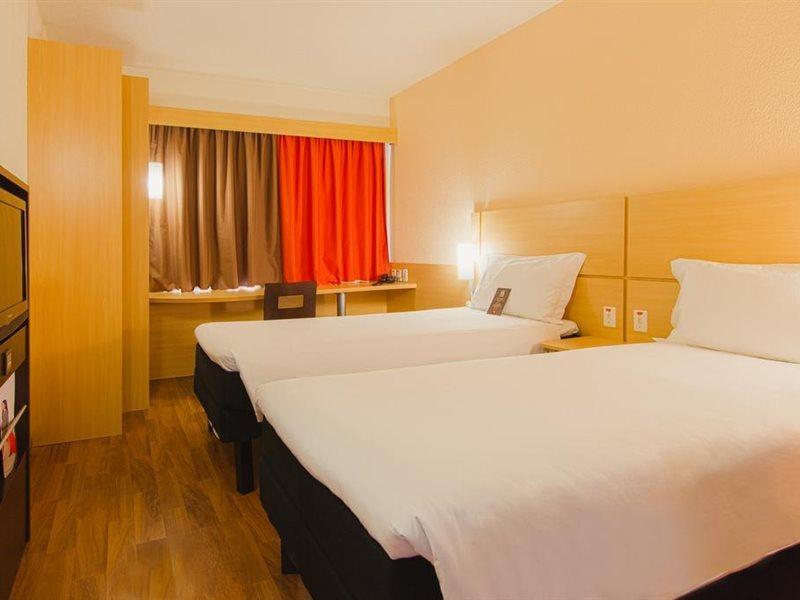 Готель Ibis Porto Alegre Aeroporto Екстер'єр фото