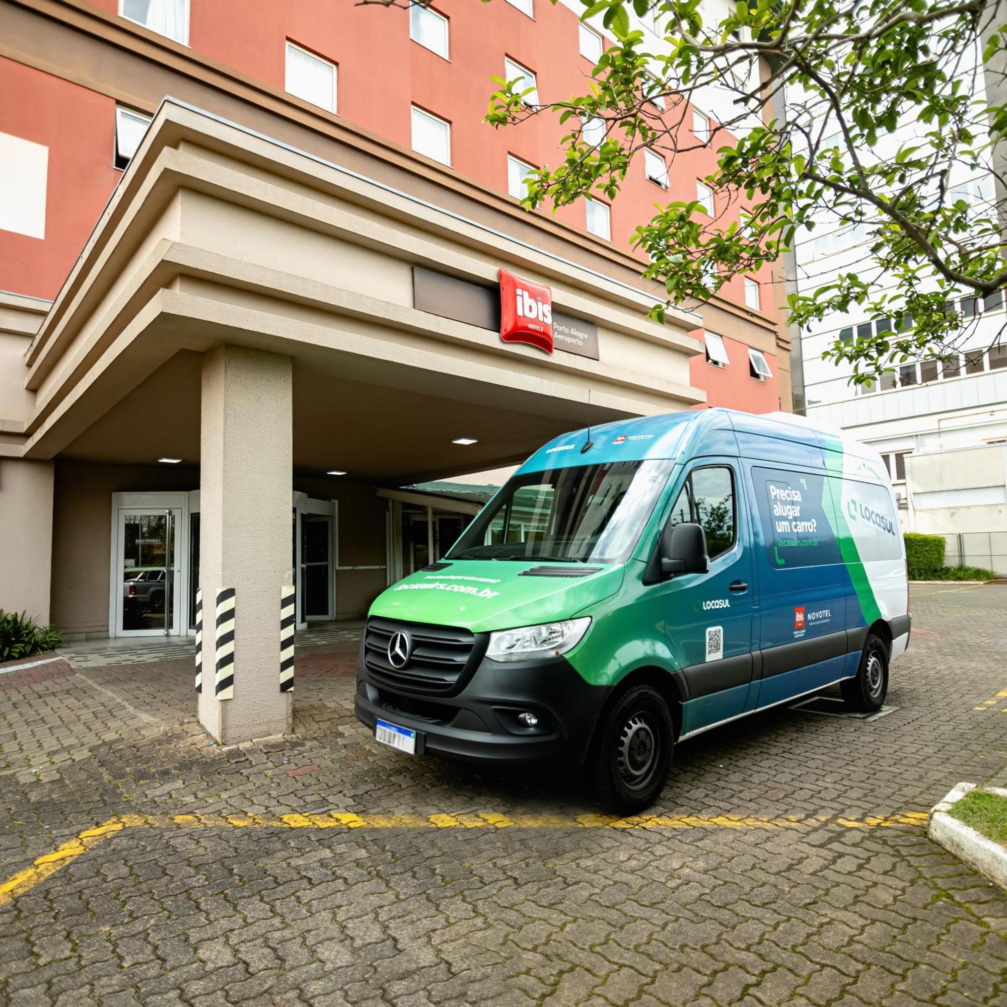 Готель Ibis Porto Alegre Aeroporto Екстер'єр фото